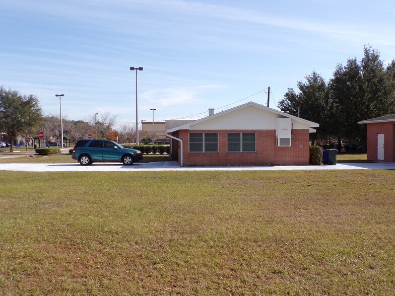 More Photos Of 1042 Sharon Dr, Lakeland Office For Sale