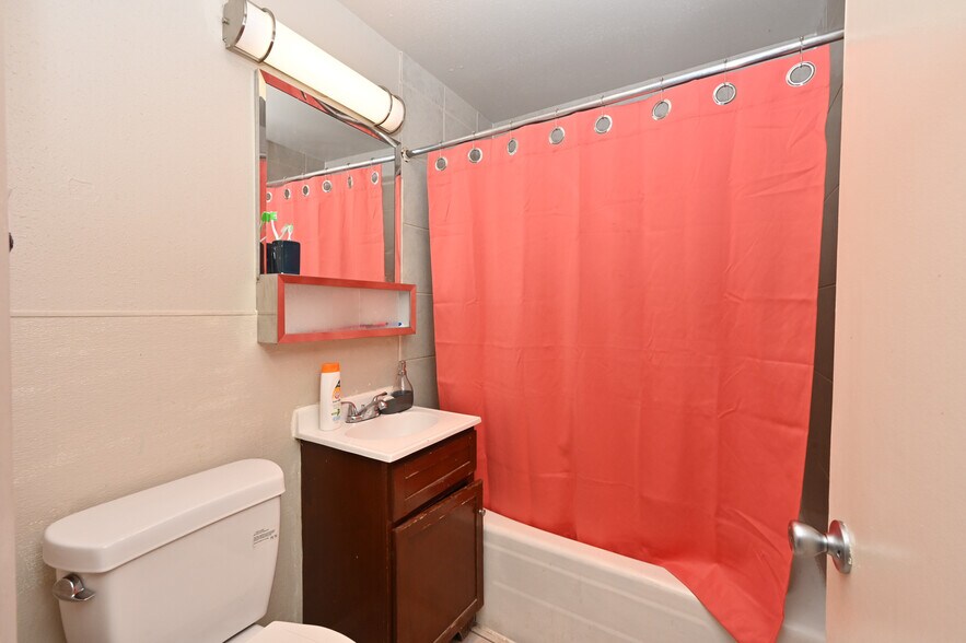 More Photos Of 8340 Rainier Ave S, Seattle Multifamily For Sale