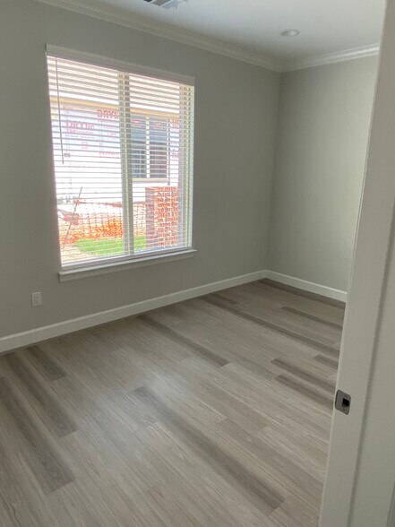 More Photos Of 400 Stonebrook Pky, Frisco Medical For Lease