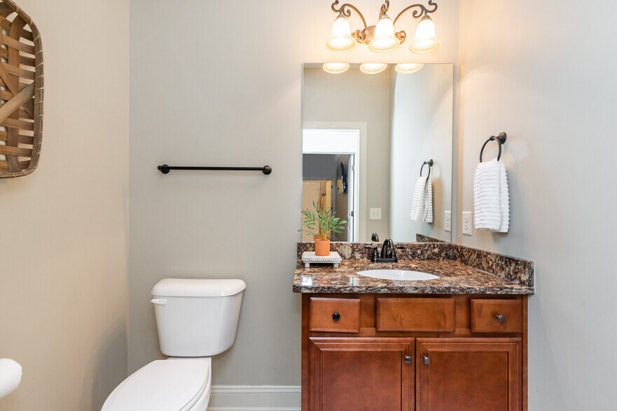 More Photos Of 565 Owens Gin Rd NE, Calhoun Lodge Meeting Hall For Sale