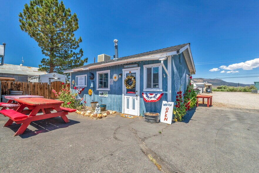 More Photos Of 198 Main St, Bridgeport Restaurant For Sale