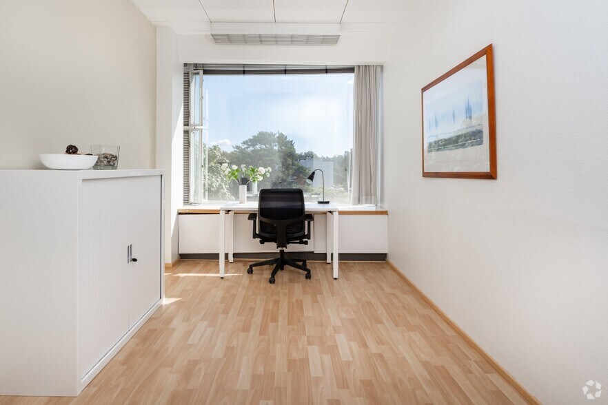 More Photos Of 310 Torbett St, Richland Coworking Space