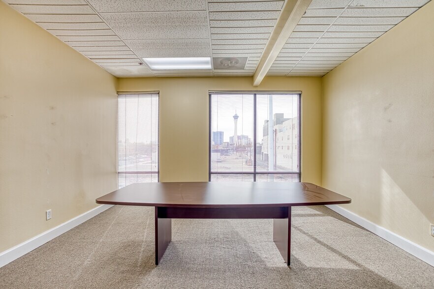 More Photos Of 732 S 6th St, Las Vegas Loft Creative Space For Lease