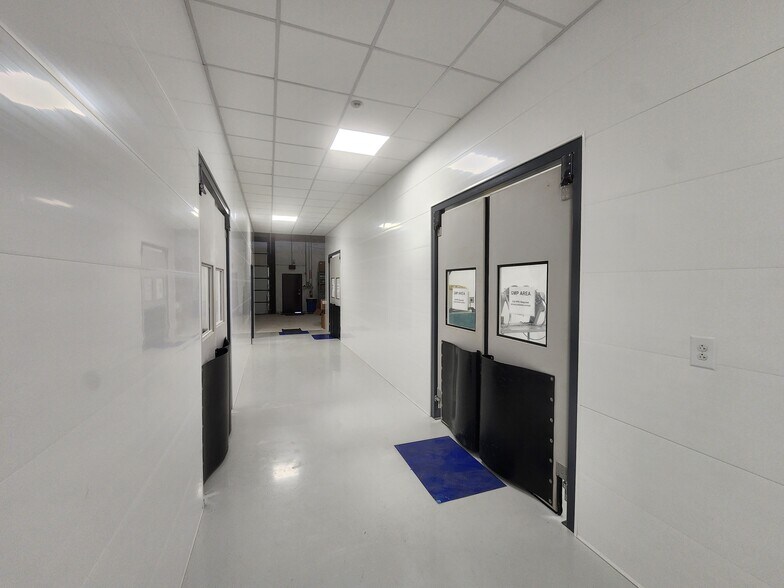 More Photos Of 2-16 Bert Collins Dr, Throop Warehouse For Lease