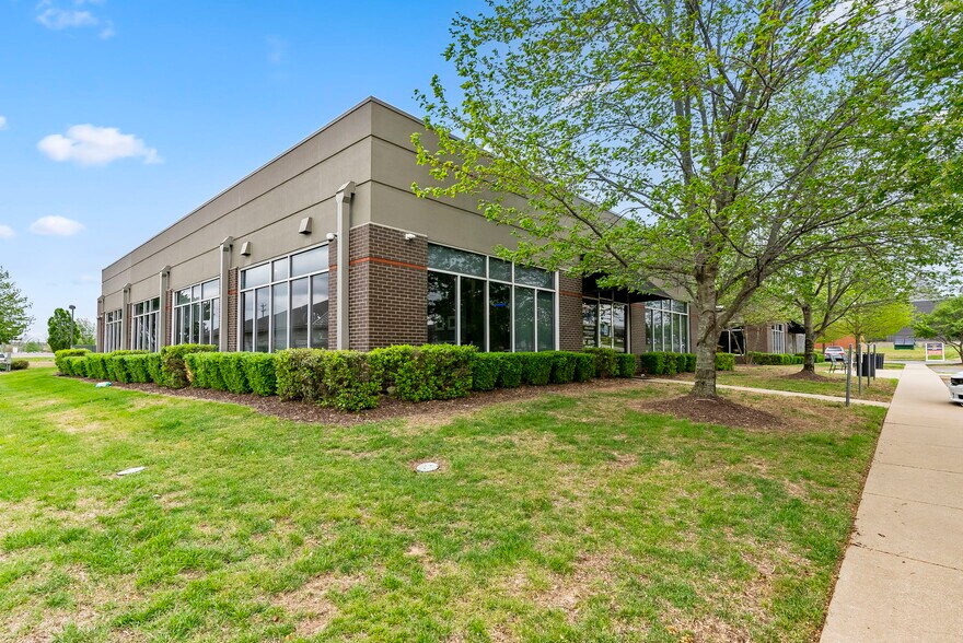 More Photos Of 2522 Pinnacle Hills Pky, Rogers Office For Lease