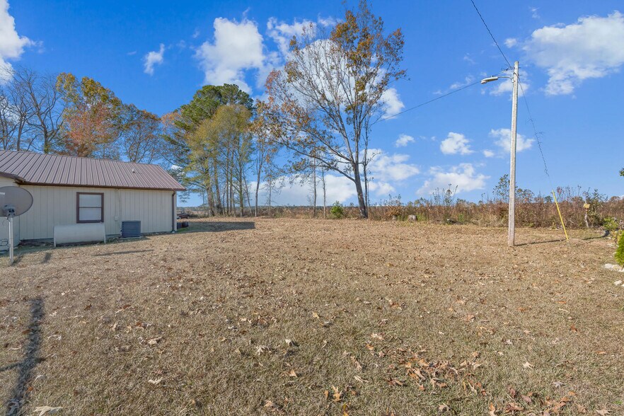 More Photos Of 1040 US-13, Windsor Religious Facility For Sale