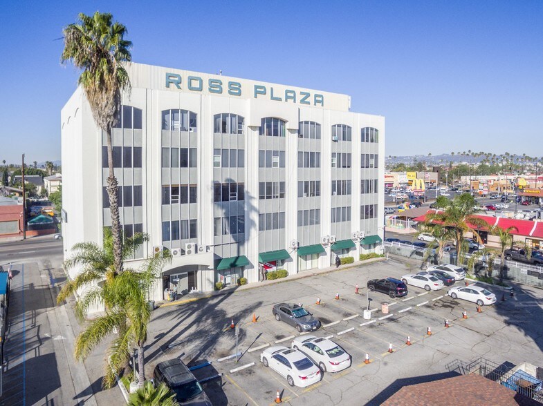 More Photos Of 1818 S Western Ave, Los Angeles Office For Lease