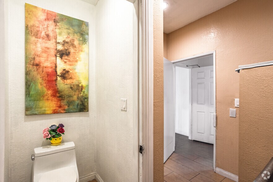 More Photos Of 1429 W 130th St, Gardena Warehouse For Lease