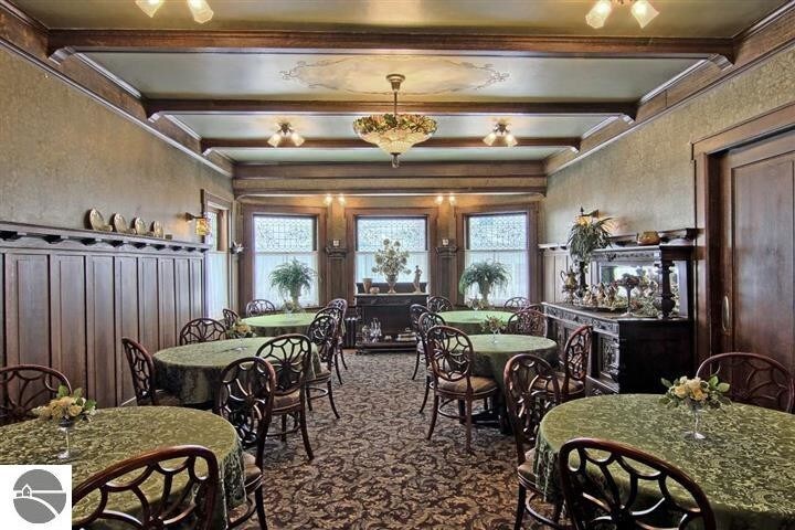 More Photos Of 230 Wellington St, Traverse City Hospitality For Sale