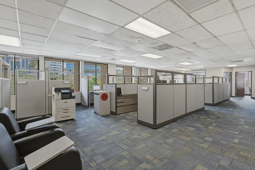 More Photos Of 10505 Sorrento Valley Rd, San Diego Office For Sale