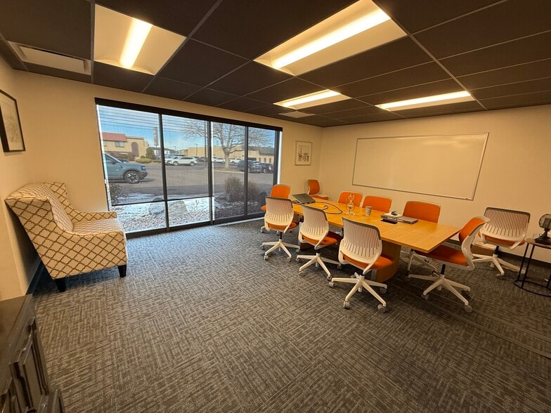 More Photos Of 5700 E Evans Ave, Denver Showroom For Lease