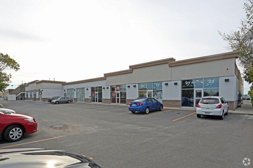 More Photos Of 725-745 Gardiners Rd, Kingston General Retail For Lease