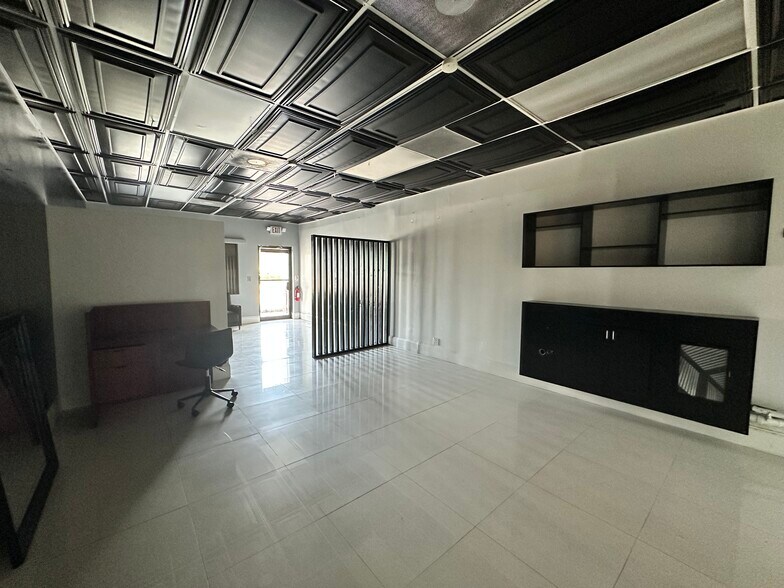 More Photos Of 2922 N State Road 7, Margate Storefront Retail Office For Sale