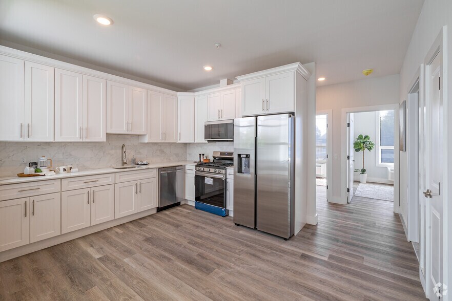 More Photos Of 141-147 Crooks Ave, Paterson Apartments For Lease