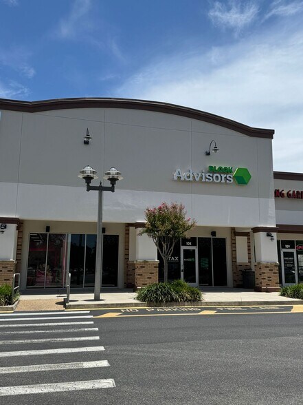 More Photos Of 3035 SE Maricamp Rd, Ocala Unknown For Lease