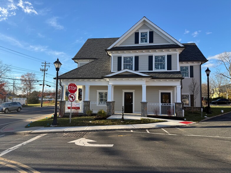 Primary Photo Of 75 Washington Valley Rd, Bedminster Office For Lease