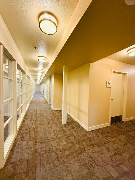 More Photos Of 447 State St, Salem Apartments For Lease