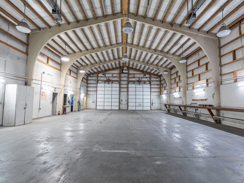 More Photos Of 800 Clough Ave, Columbus Service For Lease