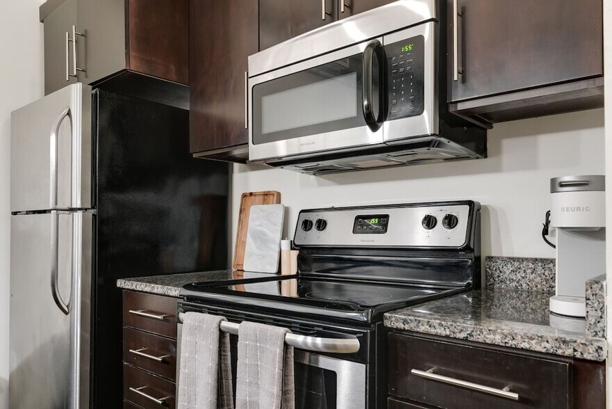 More Photos Of 115 E Broad St, Richmond Apartments For Lease