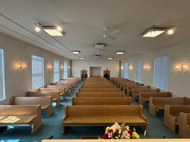 More Photos Of 900 W Market St, Lima Specialty For Sale