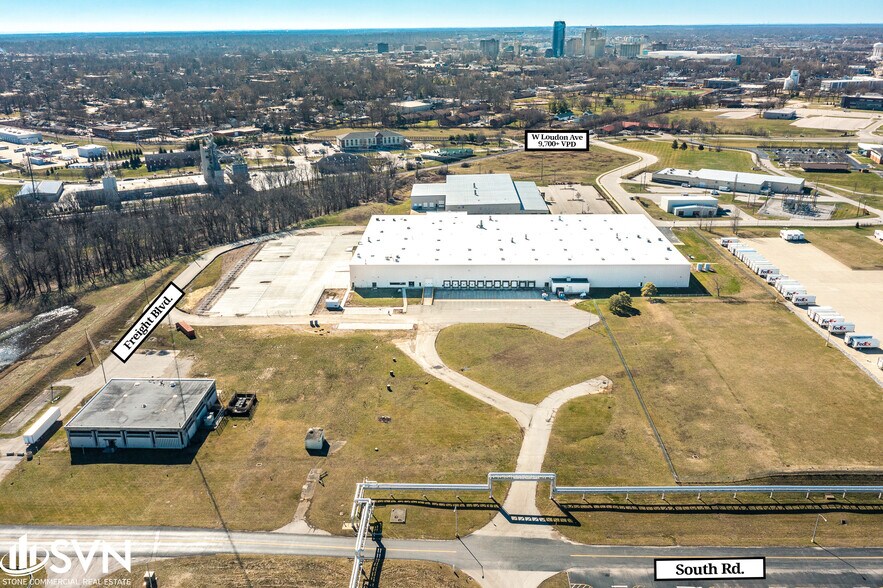 More Photos Of 791 Freight Blvd, Lexington Warehouse For Lease