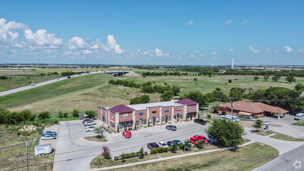 More Photos Of 1090 Schoolhouse Rd, Haslet General Retail For Lease