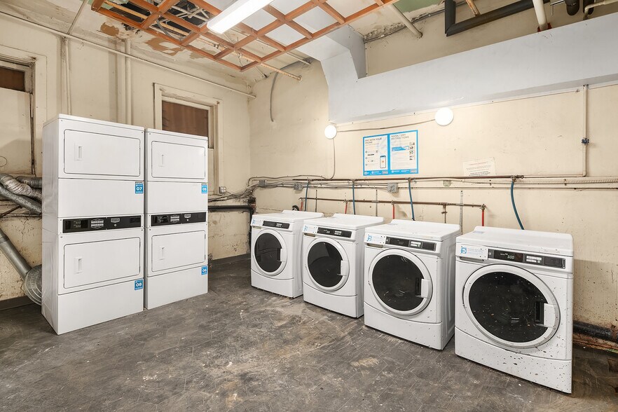 More Photos Of 504 E Denny Way, Seattle Apartments For Sale