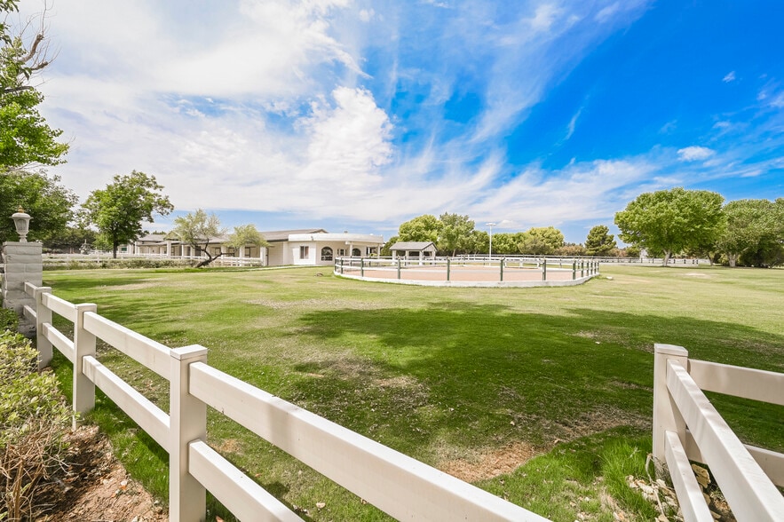 More Photos Of 6629 S Pecos Rd, Las Vegas Horse Stables For Sale