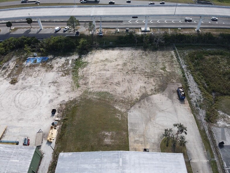 More Photos Of 6801 E Adamo Dr, Tampa Warehouse For Lease