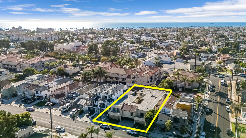 Primary Photo Of 811 Alabama St, Huntington Beach Apartments For Sale