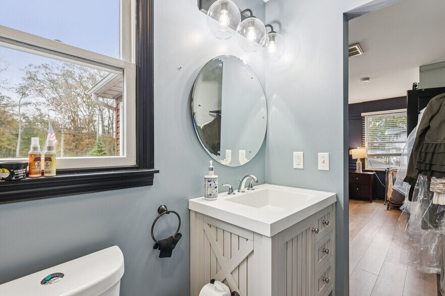 More Photos Of 170 S Hope Chapel Rd, Jackson Specialty For Sale