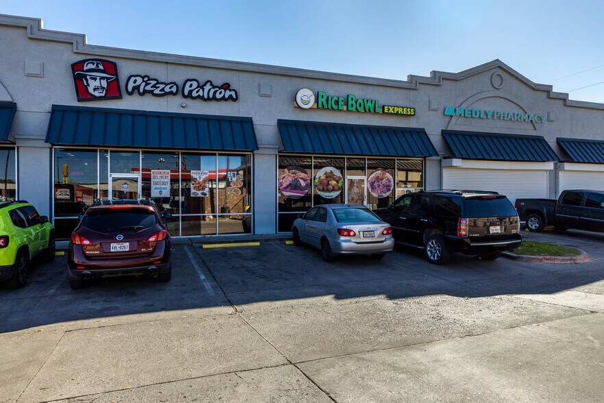 More Photos Of 5626 Maple Ave, Dallas Unknown For Lease