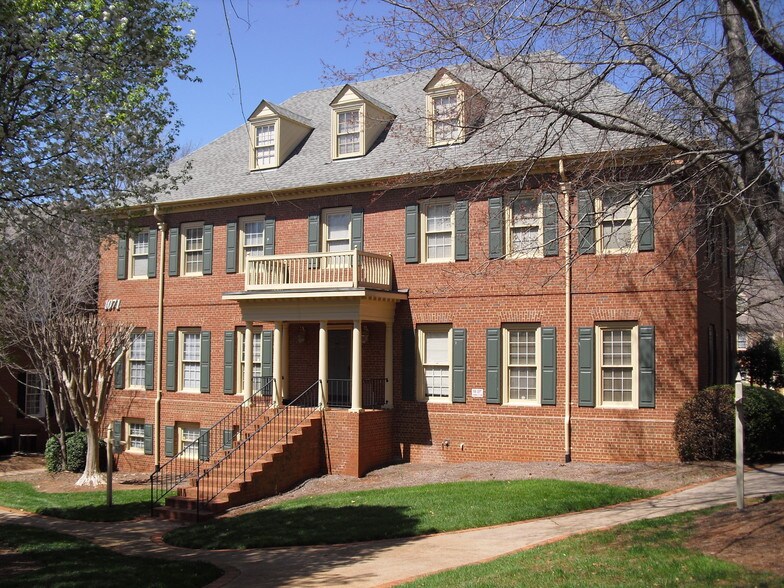 Primary Photo Of 1071 Cambridge Sq, Alpharetta Office For Sale