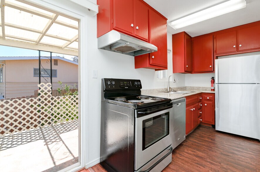 More Photos Of 615-617 Truly Terrace, Vista Apartments For Sale