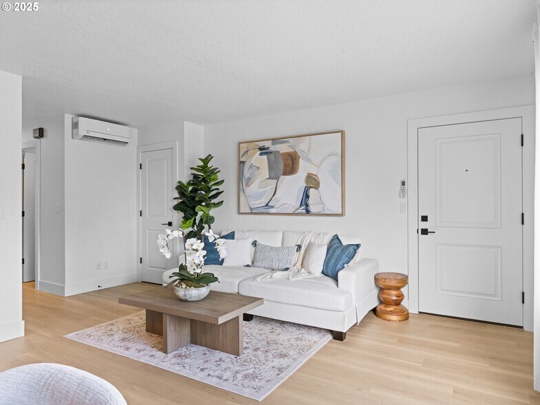 More Photos Of 10701 NE 59th St, Vancouver Apartments For Sale