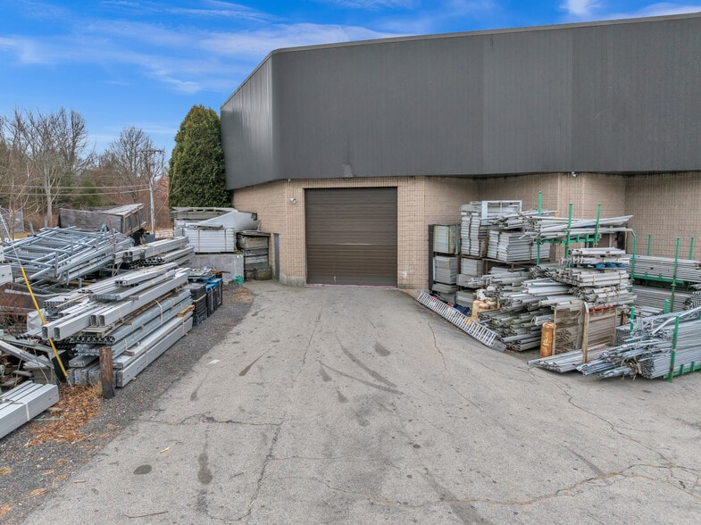 More Photos Of 2 Old Worcester Rd, Webster Warehouse For Sale