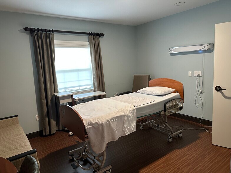 More Photos Of 8013 Majors Rd, Cumming Skilled Nursing Facility For Sale