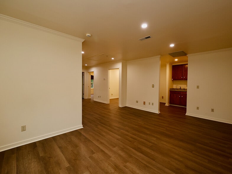 More Photos Of 505 Faulconer Dr, Charlottesville Office For Sale