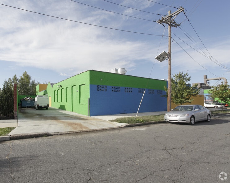 More Photos Of 924 N 8th St, Camden Distribution For Sale