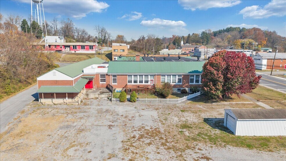 More Photos Of 5383 Lee Hwy, Troutville Freestanding For Sale