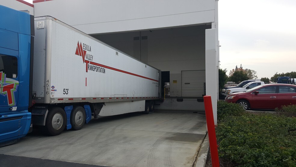 More Photos Of 9190 Hyssop Dr, Rancho Cucamonga Warehouse For Lease