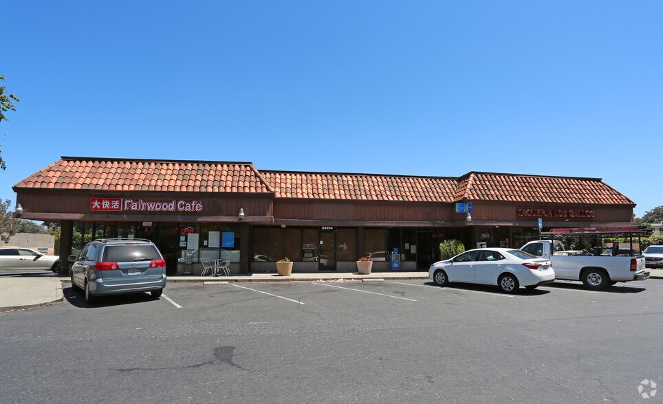 More Photos Of 35204-35232 Newark Blvd, Newark Freestanding For Lease