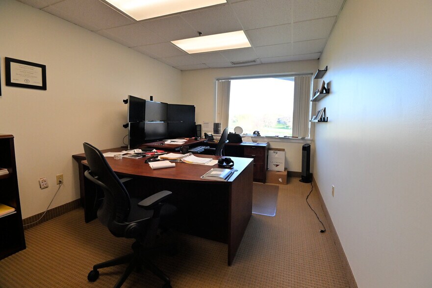 More Photos Of 7525 Mitchell Rd, Eden Prairie Loft Creative Space For Sale