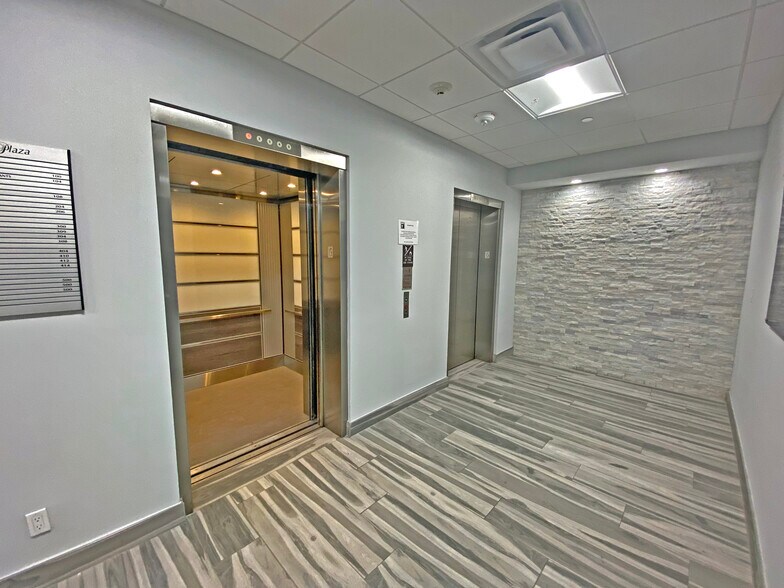 More Photos Of 1061 E Indiantown Rd, Jupiter Office For Lease