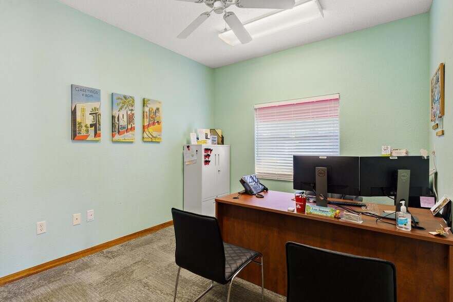 More Photos Of 407 E Alfred St, Tavares Office For Sale
