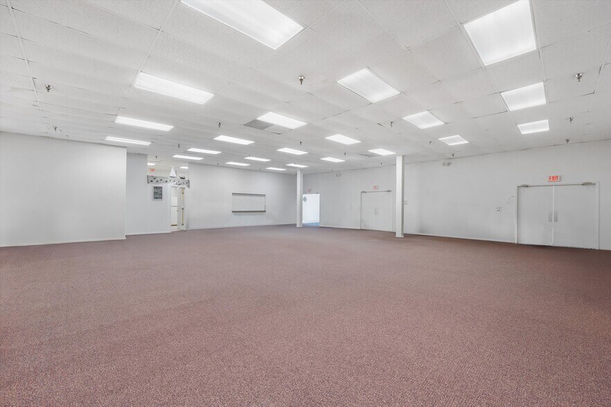 More Photos Of 6701 Niles St, Bakersfield Daycare Center For Sale