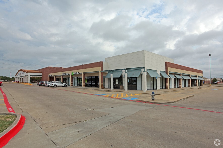 More Photos Of 3046 Lavon Dr, Garland General Retail For Lease