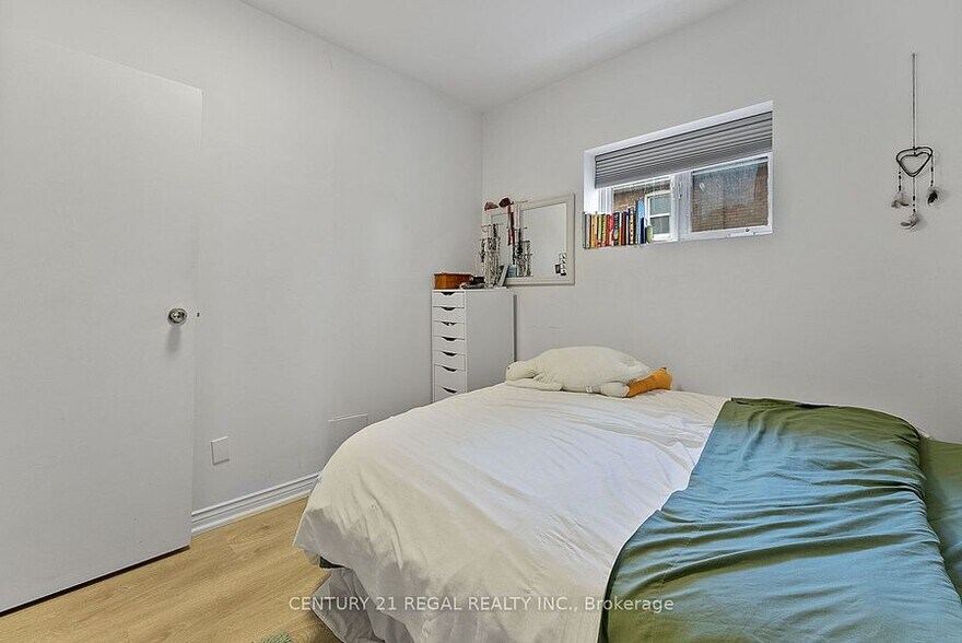 More Photos Of 1664 Queen St W, Toronto Storefront Retail Residential For Sale