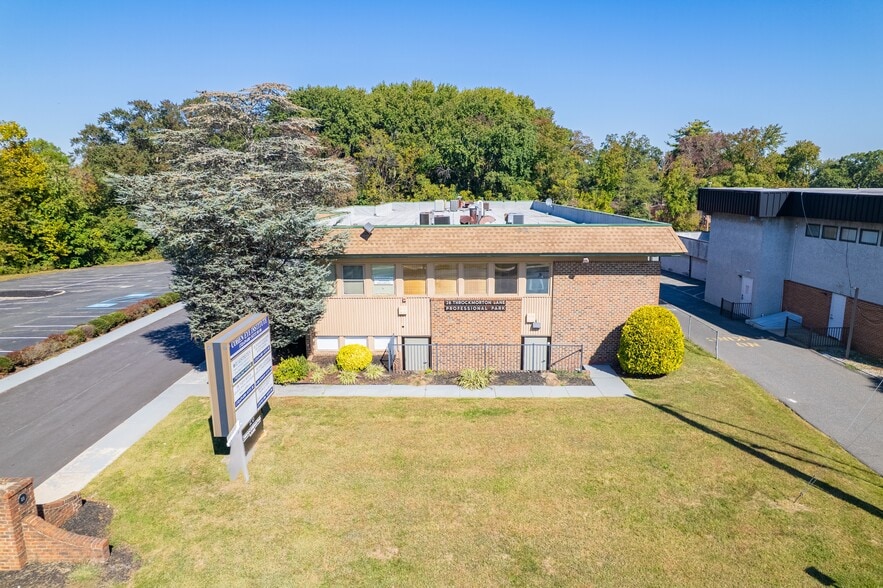 More Photos Of 28 Throckmorton Ln, Old Bridge Medical For Lease