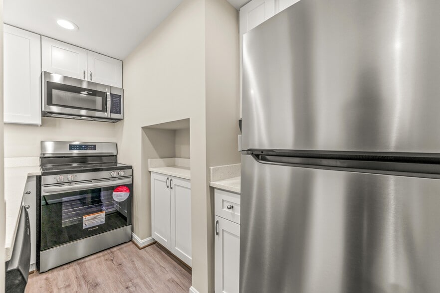 More Photos Of 1516 Lancaster St, Baltimore Apartments For Sale